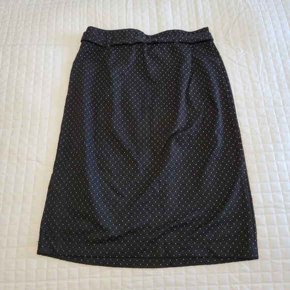 Max Studio Skirt - Picture 2 of 6